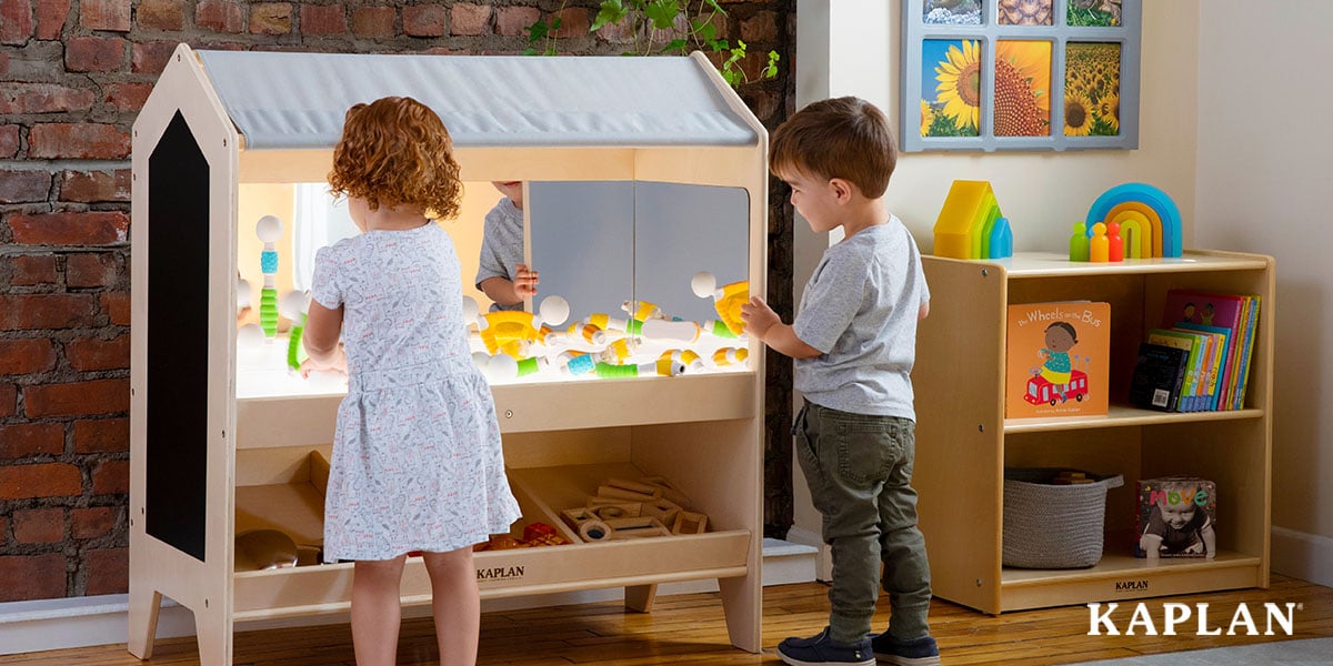 How <strong>Light</strong> Tables Illuminate Learning Through Play and Discovery